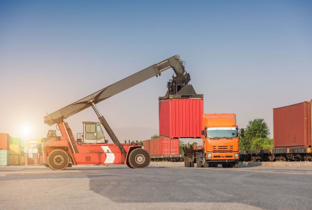 Verladung LKW Transport